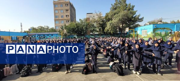 مهر در مدرسه مهدی خدابنده