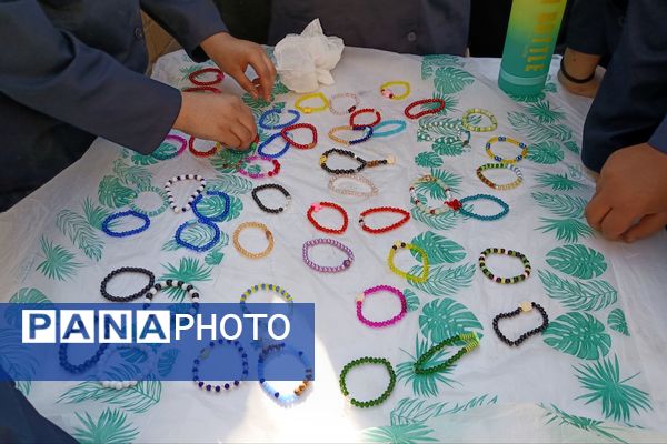 بازارچه غذا و صنایع دستی دانش آموزان دبیرستان صدیقه کبری 