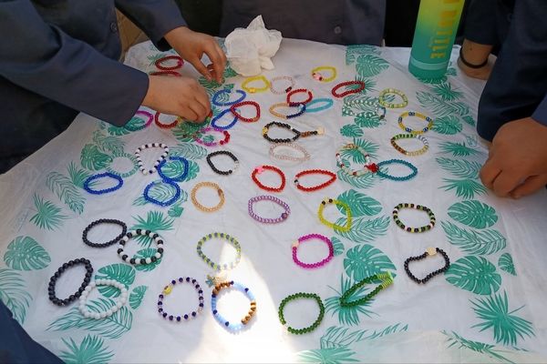 بازارچه غذا و صنایع دستی دانش آموزان دبیرستان صدیقه کبری 