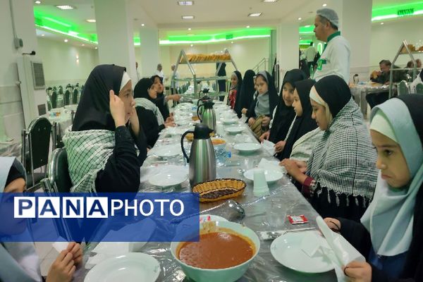 مهمانسرای حرم امام رضا (ع) میزبان ۱۰۰۰ دانش‌آموز از مدارس ناحیه یک مشهد 