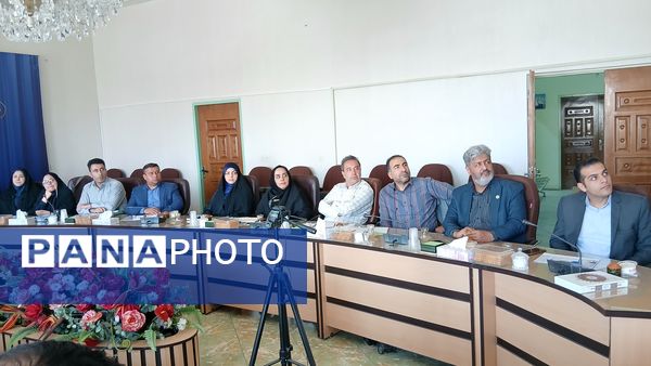 جلسه شورای معاونان آموزش و پرورش استان سمنان با موضوع پروژه مهر