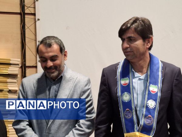 همایش تجلیل از مربیان و دانش‌آموزان پیشتاز برتر شهرستان جم 