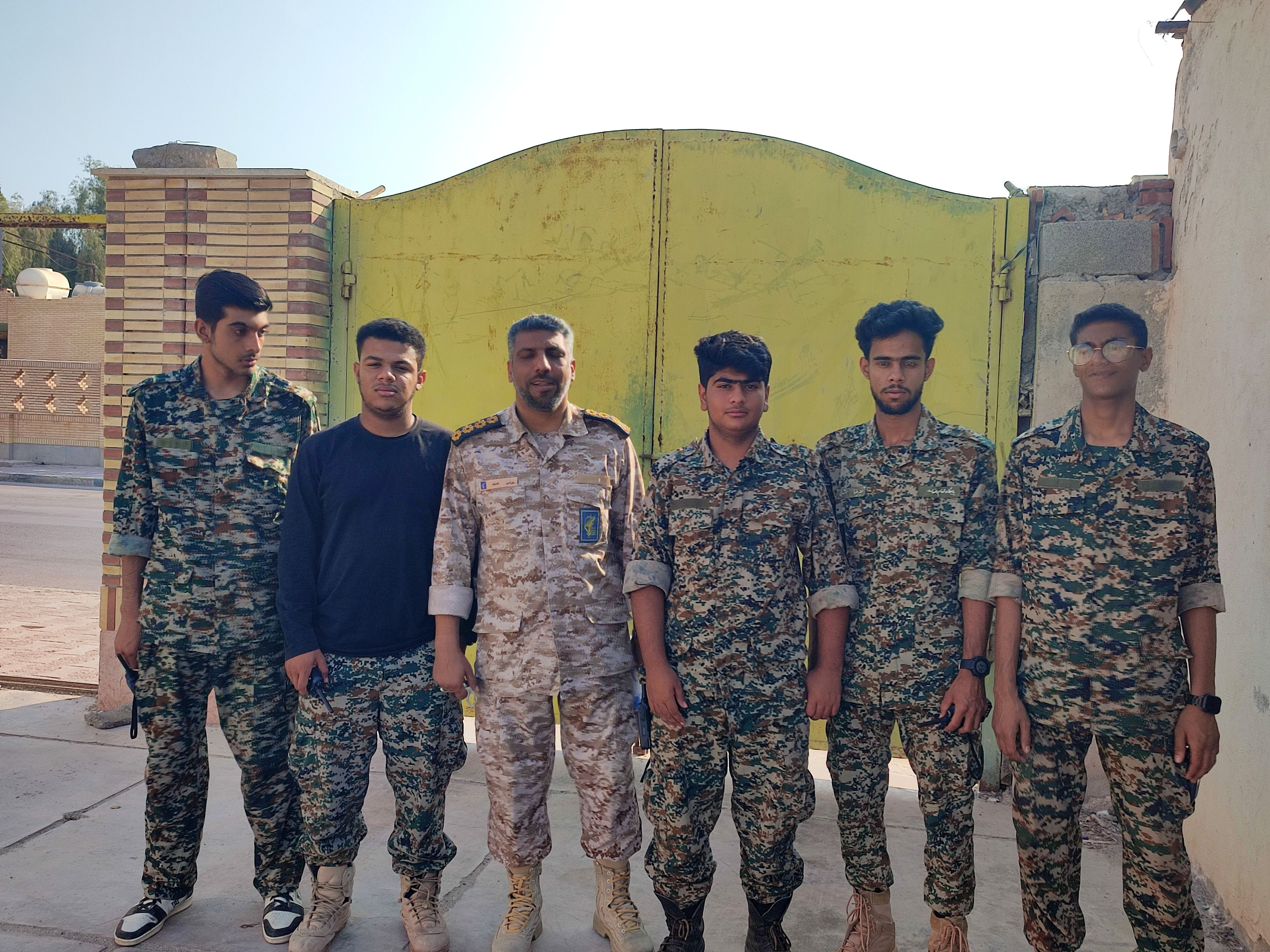 دانش‌آموزان بسیجی، نگهبانان افتخار راهپیمایی