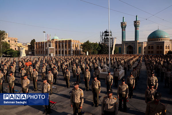 سالروز اهدای پرچم و نشان توسط فرماندهی معظم کل قوا به ارتش