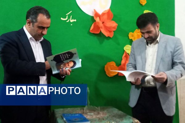  مراسم نواخته شدن زنگ پژوهش در فرزانگان قدس