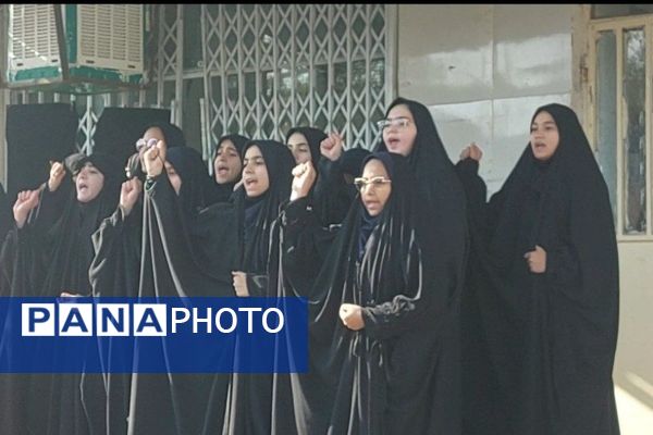 وداع با پیکر شهید گمنام در دبیرستان شهید عباسی یک مشهد