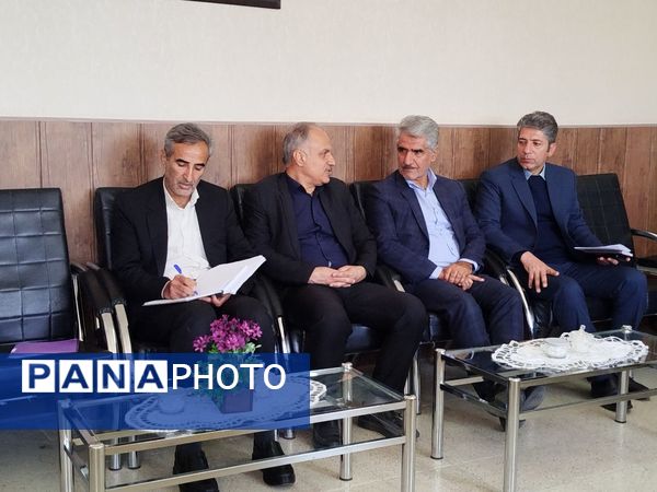 بازدید اداره‌کل آموزش و پرورش خراسان از بخش‌های مختلف آموزش و پرورش شهرستان فاروج 