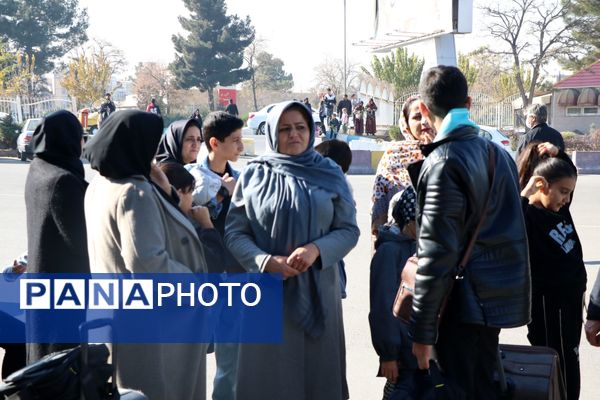 اعزام کاروان پسران عمره دانش‌آموزی از مشهد