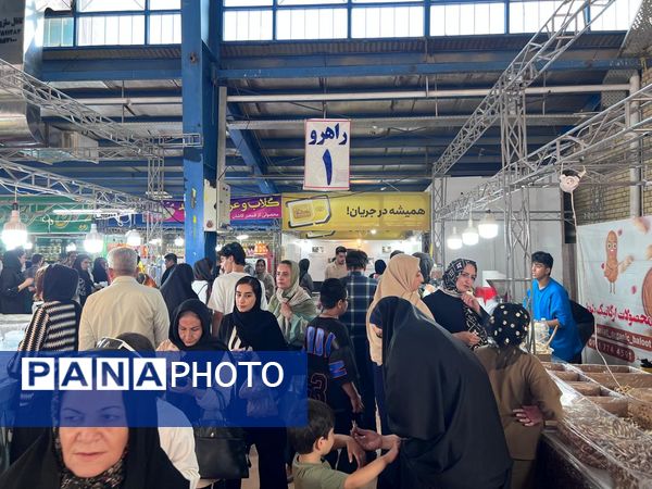 سوغاتی‌سرای شهرکرد در نمایشگاه بین المللی برپا شد
