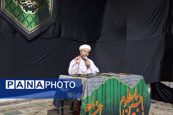 عزاداری سالار شهیدان شب سوم محرم در دبیرستان شهید دستغیب ناحیه۳ شیراز 