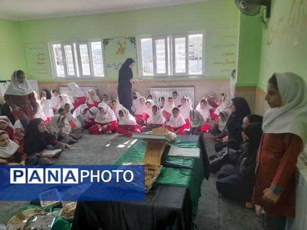 مراسم معنوی روضه حضرت فاطمه زهرا (س) در دبستان فردوس