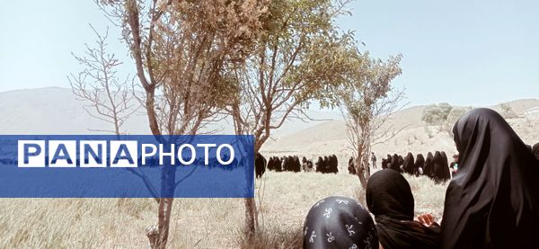 بازماندگان اربعین شهر نسر با راهپیمایی باشکوه یاد شهدای کربلا را گرامی داشتند