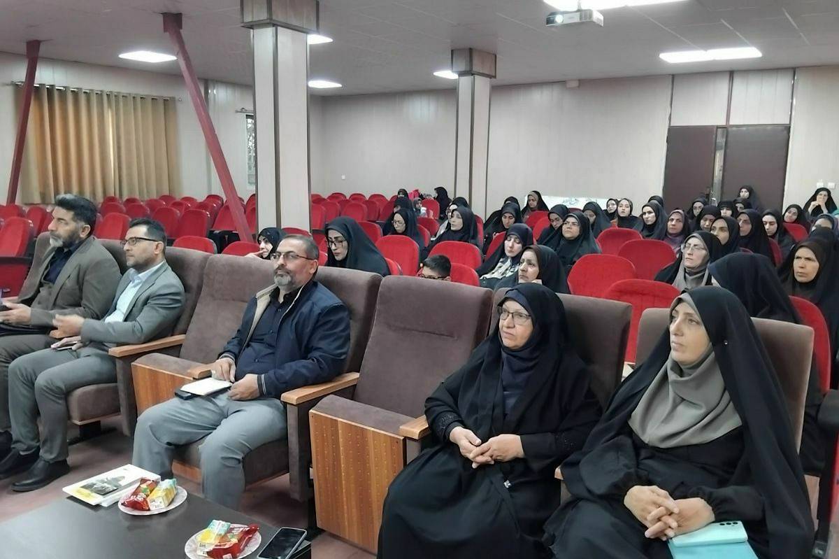 لزوم به روزرسانی روش‌های تربیتی برای ارتباط مؤثر با نسل حاضر امر لازم است