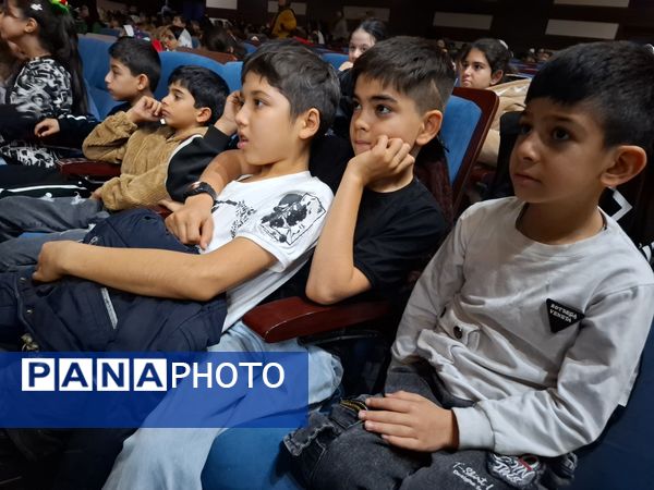 اکران فیلم سینمایی ببعی قهرمان در فرهنگسرای بعثت صفادشت
