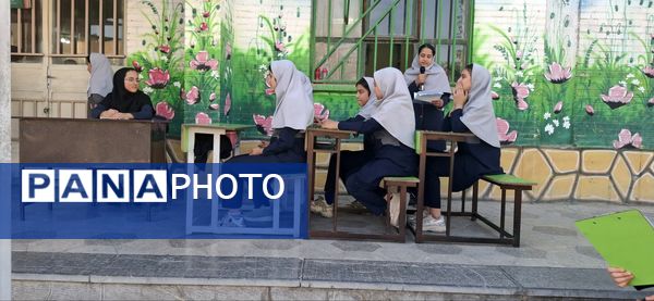 جشن روز معلم در دبستان نیایش ۲