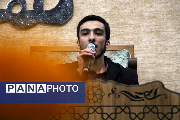مراسم معنوی اعتکاف دانش‌آموزان پسر یزدی در فهرج