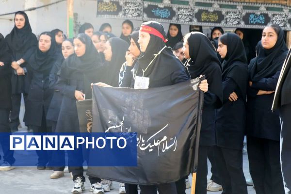 پیکر شهید گمنام در مدارس دخترانه گرگان مورد استقبال قرار گرفت