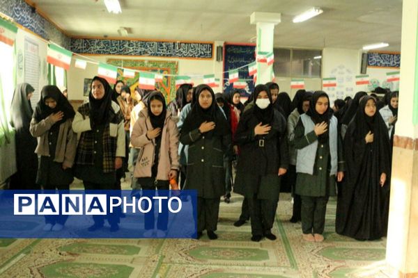 مدرسه حضرت معصومه میزبان نشست تخصصی هدایت تحصیلی دانش‌آموزان پایه نهم