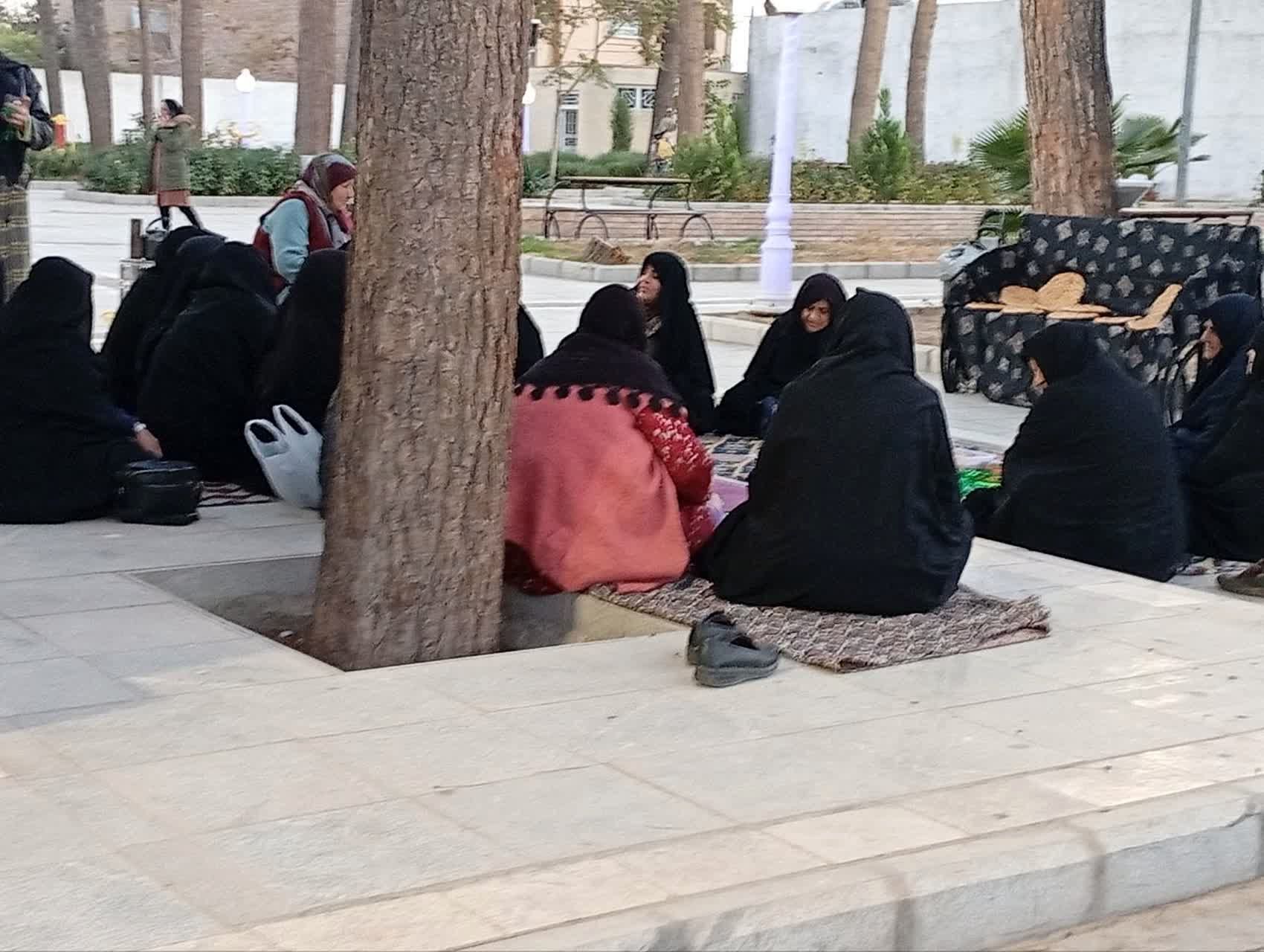 برگزاری ختم صلوات در پارک بانوان قائم شهرستان کاشمر