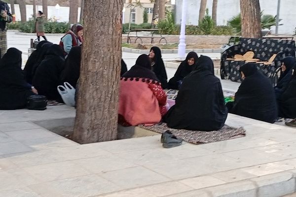 برگزاری ختم صلوات در پارک بانوان قائم شهرستان کاشمر