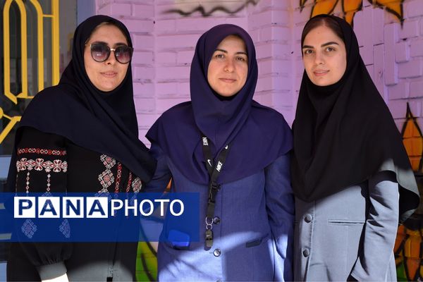 جشن میلاد حضرت زینب(س) با حضور مادر پرستار در دبستان علویان بهارستاندو