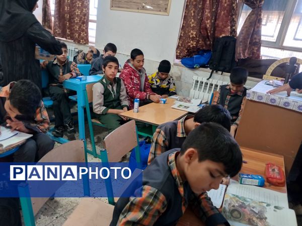 توزیع شیر گامی برای سلامت و نشاط دانش‌آموزان در دبستان شهید پسندیده فدافن 