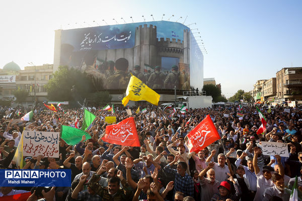 تجمع مردمی در اعتراض به حمله آمریکا