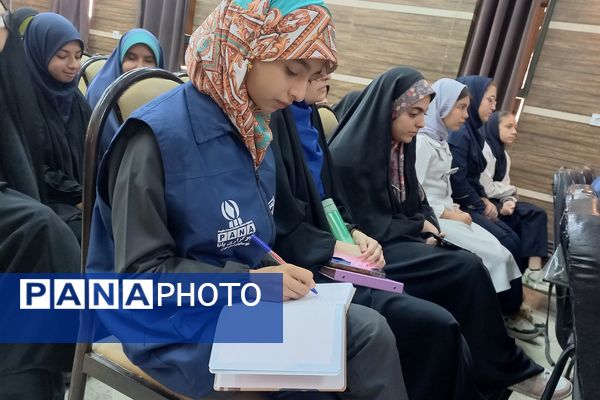 برگزاری جلسه توانمندسازی دانشآموزخبرنگارانپانا اسلامشهر