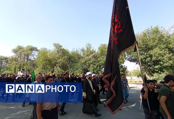 تجمع عاشقان حسینی در پیاده‌روی جاماندگان اربعین 