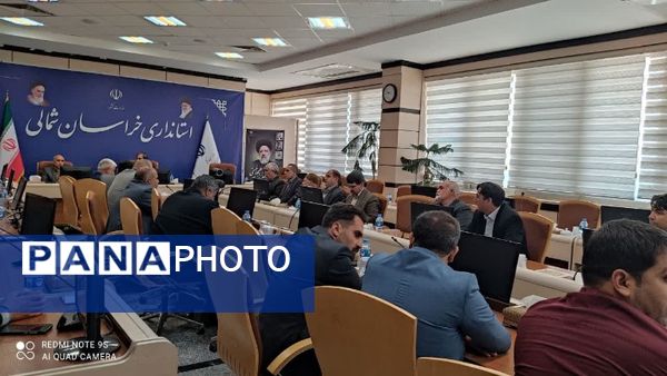 دیدار صمیمی فعالان مذهبی، خیران، مدیران و شوراهای بخش با استاندار خراسان شمالی 