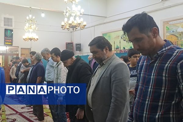 ضیافت افطاری و قرائت جزء هفتم قرآن کریم در مسجدالرضای نیشابور 