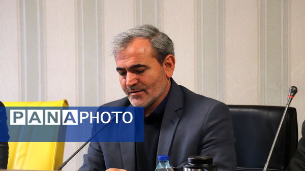 نشست هم‌اندیشی شورای هماهنگی مدارس و مراکز غیردولتی استان آذربایجان شرقی