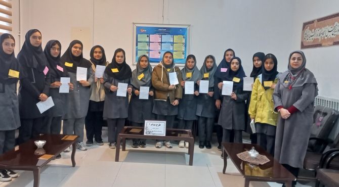 مشارکت دانش‌آموزان  در اداره امور دبیرستان دخترانه صدیقه ۲
