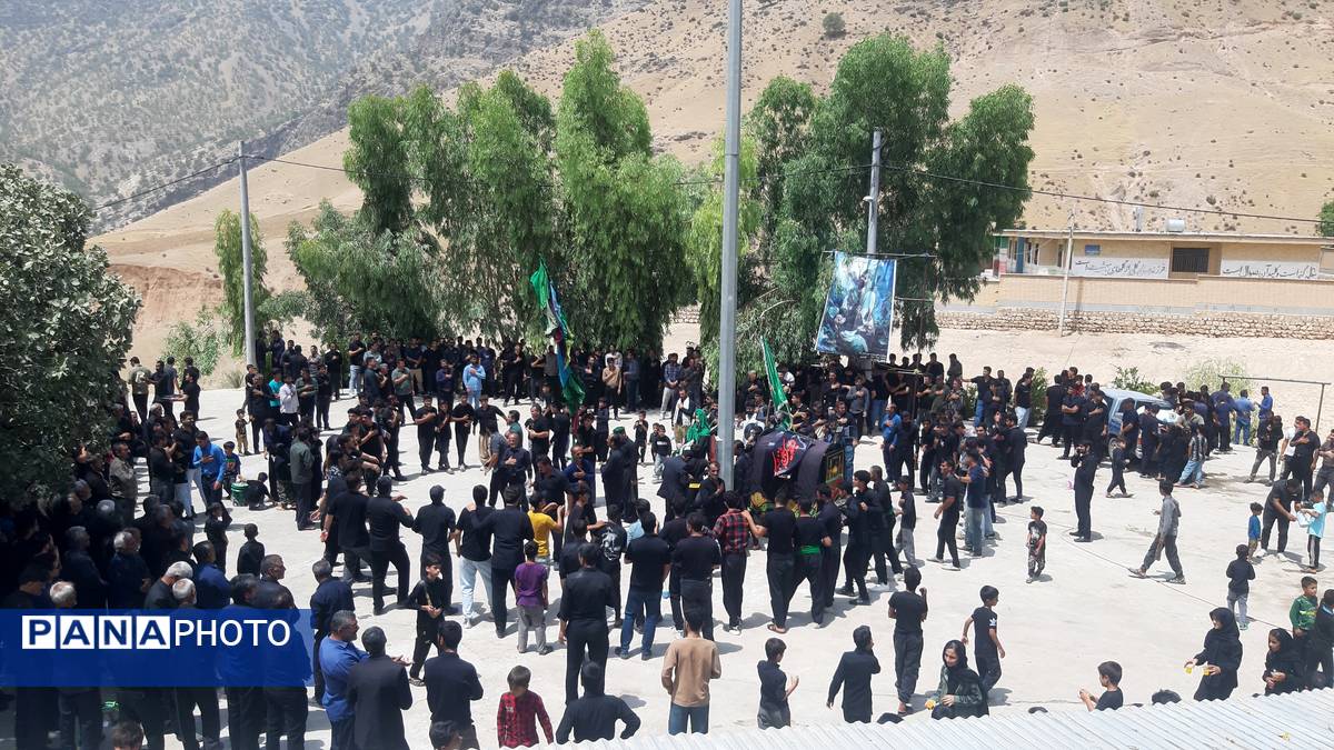 عزاداران حسینی، خیابانها را غرق لبیک یا حسین کردند