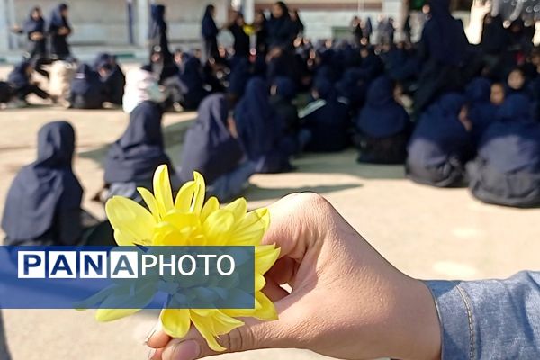 دبیرستان شادروان اخترصدوقی در سوگ مادر دو عالم