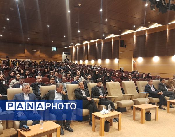 انتخابات اعضای انجمن اولیاء و مربیان ناحیه۷ مشهد