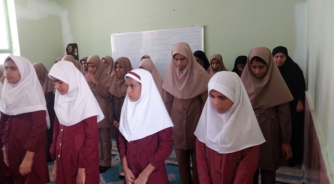 برگزاری نماز جماعت به میزبانی آموزشگاه شکوه زاویه 