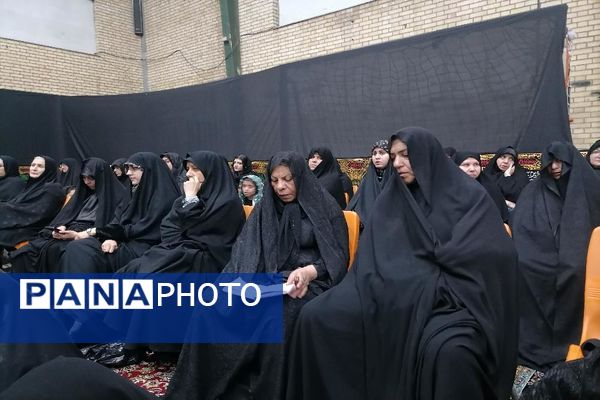 فرهنگیان آموزش و پرورش ناحیه سه در سوگ امام هشتم