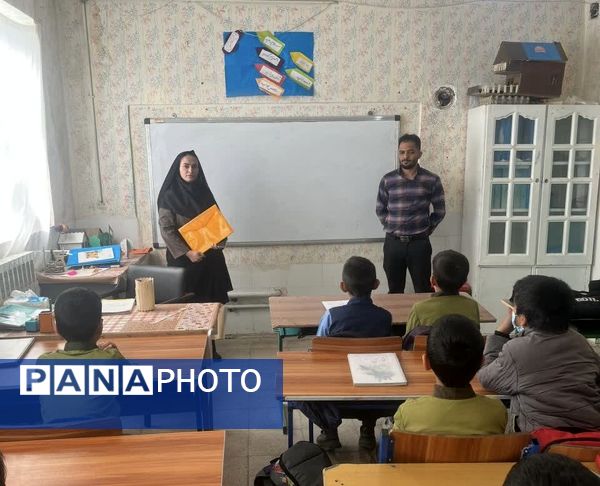 بازدید سرگروه‌های آموزشی از مدارس خاتم 