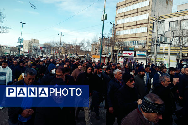 کامیاران در سالگرد پیروزی انقلاب غرق در شور و شکوه