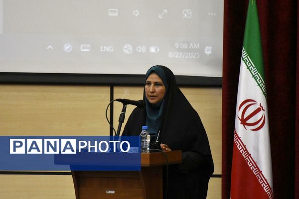 برگزاری دوره‌های توانمندسازی معلمان و مدیران شهرستان پردیس به مناسبت هفته دولت