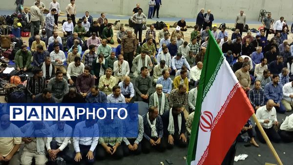 اعزام کارکنان صنعت نفت جنوب برای حضور در مراسم ارتحال امام (ره)