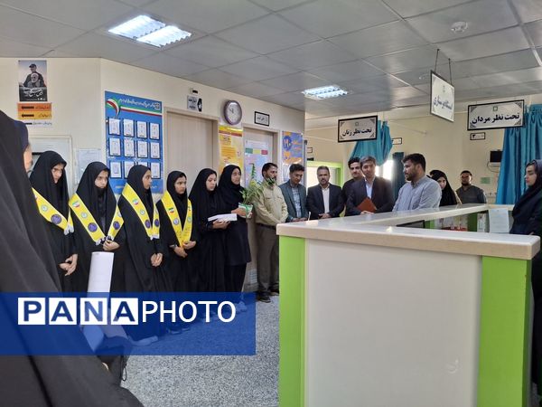 تبریک دانشآموزان پیشتاز صالح آباد به پرستاران