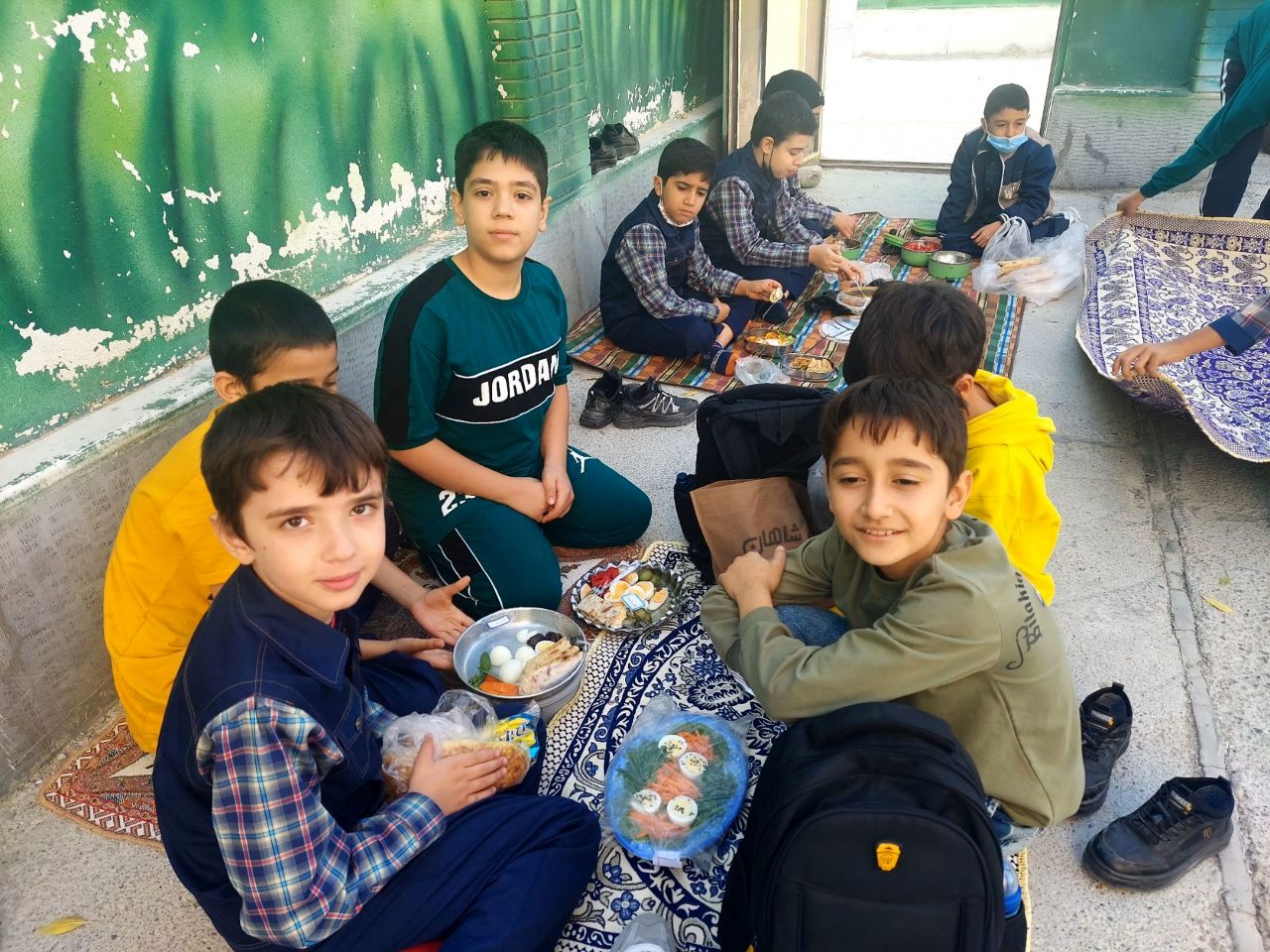 صبحانه سلامت و روز جهانی تخم مرغ در مدرسه شهدای فرهنگی شهرستان شیروان