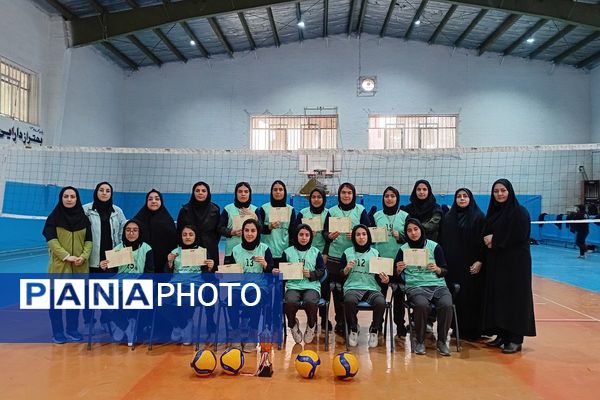 اختتامیه مسابقات والیبال دانش‌آموزان دختر مدارس شهرستان قرچک