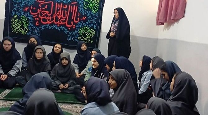  برگزاری مراسم هیئت چهارشنبه‌های امام رضایی در دبیرستان بشرا فردیس