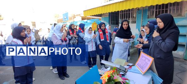 آیین افتتاحیه سفیران سلامت در مدرسه شهید خاقانی شهرستان شیروان