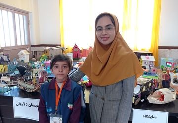 مراسم هفته پژوهش در دبستان پسرانه دلاوران صفادشت