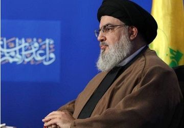 دکلمه‌خوانی خبرنگار پانا در شام شهادت سیدحسن نصرالله در اجتماع دارالمومنین کاشان