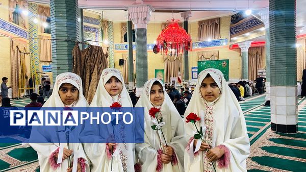 عطر قرآن در مسجد امام علی(ع) پیچید